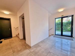 Prodej bytu 2+kk, Praha - Smíchov, K Závěrce, 79 m2