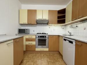 Pronájem bytu 3+1, Kladno - Kročehlavy, Norská, 76 m2