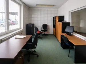 Pronájem výrobních prostor, Jičín - Valdické Předměstí, Dělnická, 1930 m2