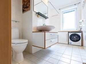Pronájem bytu 1+kk, Praha - Horní Měcholupy, Padovská, 40 m2