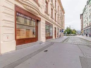 Pronájem kanceláře, Prostějov, nám. Edmunda Husserla, 69 m2