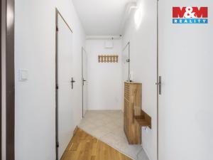Prodej bytu 2+1, Kosmonosy, Jizerská, 67 m2
