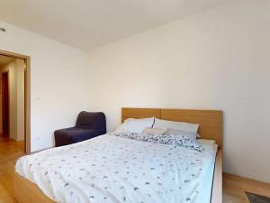 Prodej bytu 2+kk, Praha - Smíchov, Nádražní, 2 m2