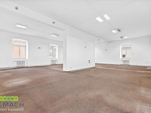 Pronájem obchodního prostoru, Uherské Hradiště, Palackého náměstí, 110 m2