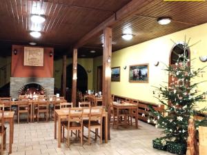 Prodej restaurace, Stěbořice, 2230 m2