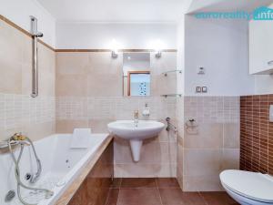 Prodej rodinného domu, Mariánské Lázně, Ladova, 221 m2