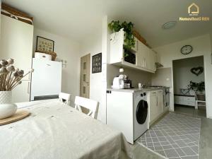 Pronájem bytu 2+1, Frýdek-Místek, Anenská, 61 m2