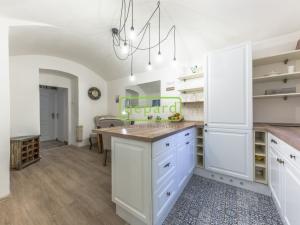 Prodej bytu 2+kk, Praha, Černomořská, 57 m2