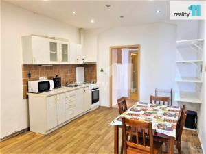 Pronájem bytu 2+1, Cerhenice, Nádražní, 79 m2