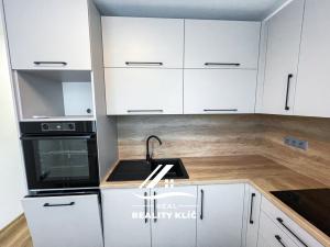 Prodej bytu 3+1, Ostrava, Výškovická, 74 m2