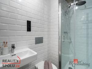 Prodej bytu 2+1, Praha - Vysočany, Kolbenova, 71 m2