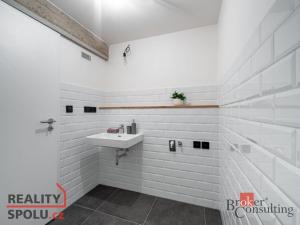 Prodej bytu 2+1, Praha - Vysočany, Kolbenova, 71 m2