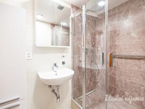 Pronájem bytu 3+kk, Praha - Žižkov, Hartigova, 64 m2