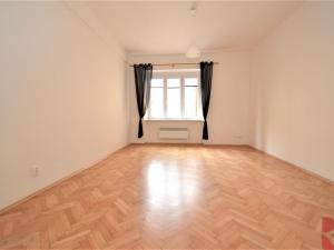 Pronájem bytu 1+kk, Praha - Nusle, Sdružení, 37 m2