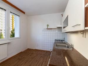Prodej bytu 3+1, Praha - Kamýk, Dobevská, 75 m2