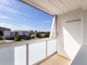 Prodej bytu 3+1, Praha - Kamýk, Dobevská, 75 m2