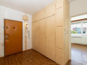 Prodej bytu 3+1, Praha - Kamýk, Dobevská, 75 m2