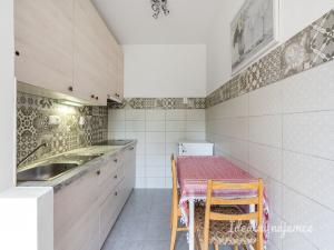Pronájem bytu 1+kk, Praha - Krč, Tavolníková, 35 m2