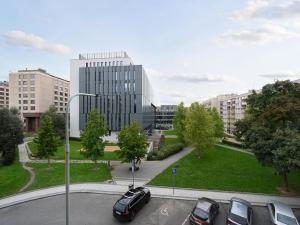 Pronájem bytu 2+kk, Praha - Dejvice, Kafkova, 56 m2