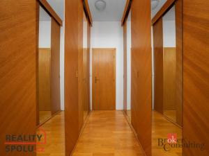 Pronájem atypického bytu, Liberec - Liberec VII-Horní Růžodol, Jeronýmova, 160 m2