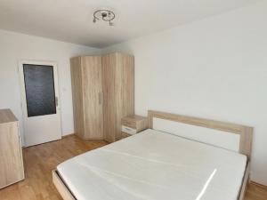 Pronájem bytu 2+kk, Praha - Chodov, Podjavorinské, 43 m2