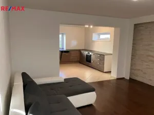 Prodej rodinného domu, Krahulov, 418 m2