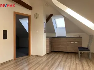 Prodej rodinného domu, Krahulov, 418 m2