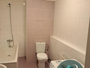 Pronájem bytu 2+kk, Praha - Uhříněves, Nové náměstí, 60 m2