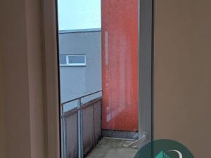 Pronájem bytu 2+kk, Praha - Uhříněves, Nové náměstí, 60 m2