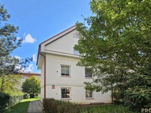 Pronájem bytu 1+kk, Praha, Věštínská, 36 m2