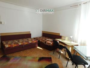 Pronájem atypického bytu, Plzeň, Ruská, 25 m2