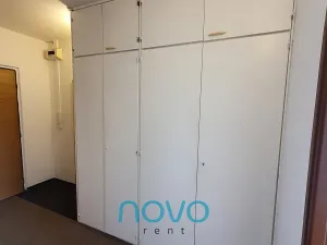 Pronájem bytu 2+kk, Praha - Kobylisy, Frýdlantská, 44 m2