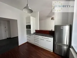 Pronájem bytu 3+1, Praha - Nusle, Na Pankráci, 90 m2