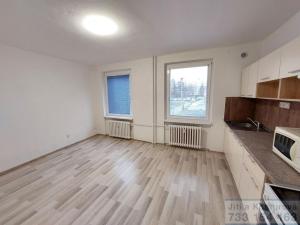 Pronájem bytu 1+kk, Krnov - Pod Bezručovým vrchem, Budovatelů, 28 m2