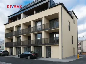 Pronájem bytu 2+kk, Starý Plzenec, Smetanova, 64 m2