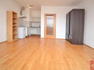 Pronájem bytu 1+kk, Praha - Kunratice, Velké Kunratické, 35 m2