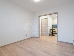Prodej bytu 2+kk, Praha, Brandlova, 44 m2
