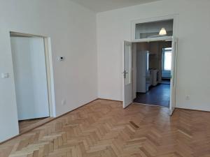 Pronájem bytu 3+1, Praha - Žižkov, Cimburkova, 82 m2