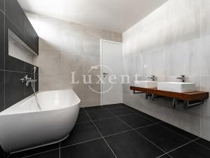 Prodej rodinného domu, Velké Popovice, Malostranská, 350 m2