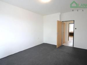 Pronájem bytu 3+1, Křenovice, Na Nivě, 68 m2