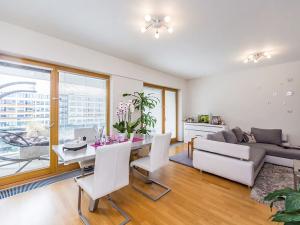 Pronájem bytu 3+kk, Praha - Karlín, Za Karlínským přístavem, 82 m2