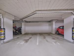 Pronájem bytu 2+kk, Praha - Dubeč, Dubeckého, 53 m2