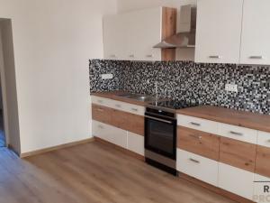 Pronájem bytu 4+1, Děčín, Plzeňská, 94 m2