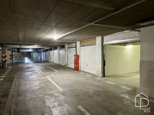 Prodej garáže, Praha - Troja, Hnězdenská, 18 m2