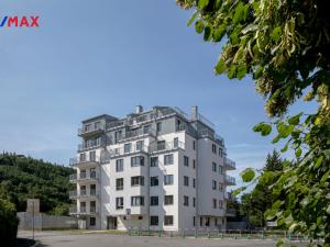 Prodej bytu 3+kk, Karlovy Vary, Šumavská, 67 m2