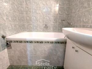 Pronájem bytu 2+1, Bruntál, Na Nábřeží, 58 m2