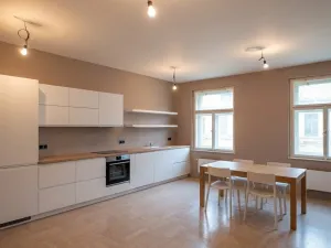 Prodej bytu 2+kk, Praha - Nové Město, Spálená, 63 m2