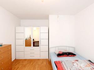 Prodej rodinného domu, Líšťany, V Poustkách, 67 m2