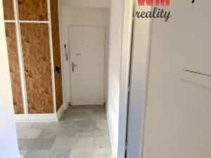 Prodej bytu 2+1, Ostrov, Horská, 65 m2
