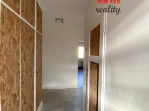 Prodej bytu 2+1, Ostrov, Horská, 65 m2